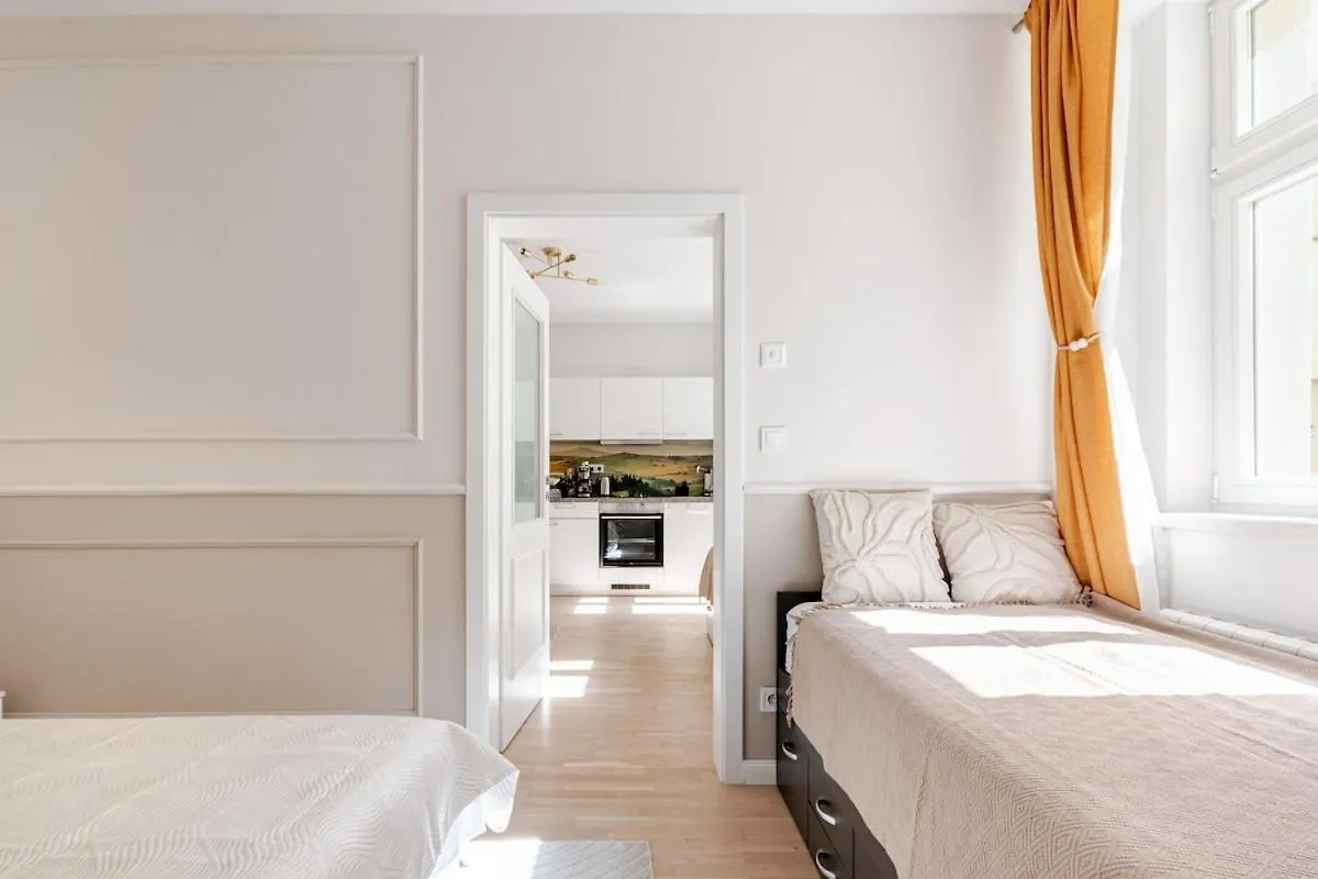 Anytime Holiday- Wenceslav Apartments براغ 0*,